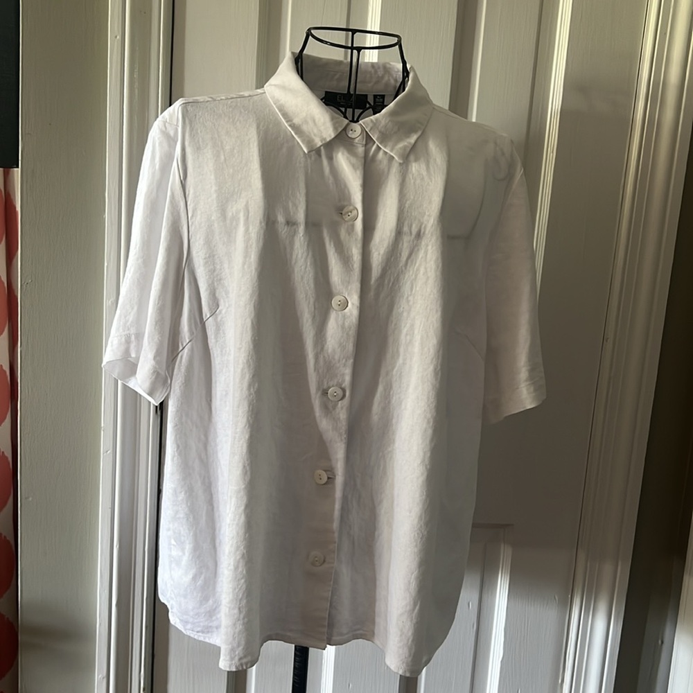 Ladies White, Back Pleated Blouse